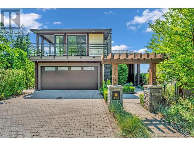 2976 Burfield Place, House detached with 3 bedrooms, 3 bathrooms and 2 parking in West Vancouver BC | Image 2