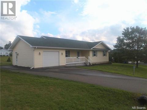 36 Burbank Street, House detached with 3 bedrooms, 2 bathrooms and null parking in Florenceville Bristol NB | Card Image