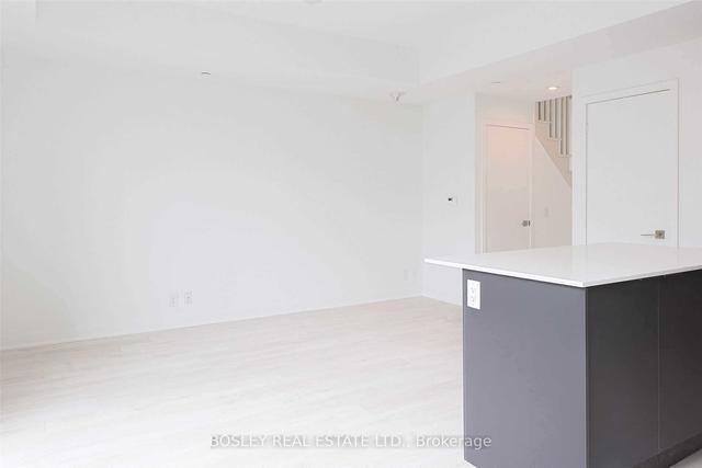 th4 - 120 Parliament St, Townhouse with 3 bedrooms, 3 bathrooms and 1 parking in Toronto ON | Image 3