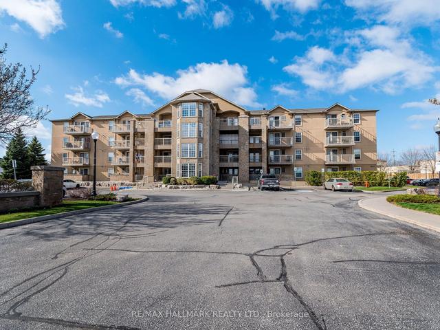 201 - 1800 Walkers Line, Condo with 2 bedrooms, 2 bathrooms and 1 parking in Burlington ON | Image 12