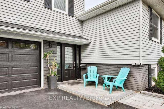 329 Erindale Dr, House detached with 3 bedrooms, 3 bathrooms and 5 parking in Burlington ON | Image 35