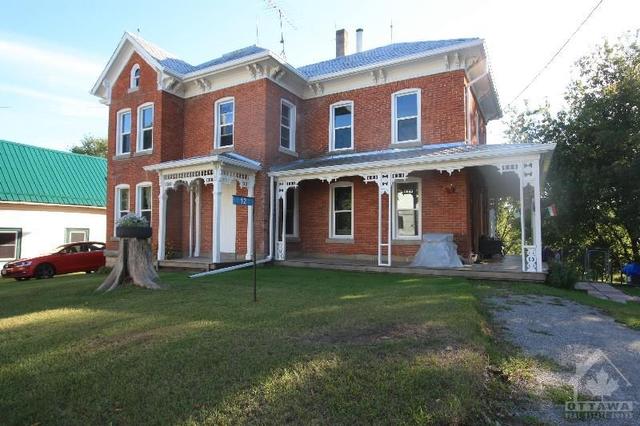 12 Kingston Street, House detached with 4 bedrooms, 2 bathrooms and 3 parking in Rideau Lakes ON | Card Image