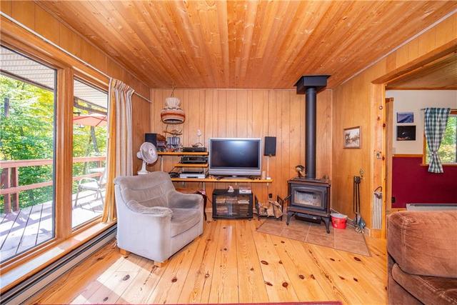 2255 Calabogie Road, House detached with 3 bedrooms, 1 bathrooms and 6 parking in Greater Madawaska ON | Image 17