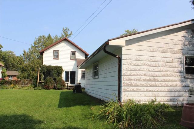 61 Simcoe St, House detached with 3 bedrooms, 2 bathrooms and 6 parking in Kawartha Lakes ON | Image 7