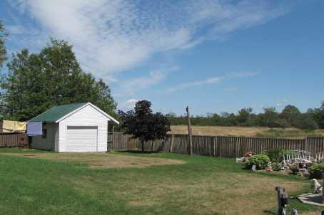 3642 Perth Rd, House detached with 2 bedrooms, 1 bathrooms and 6 parking in South Frontenac ON | Image 6