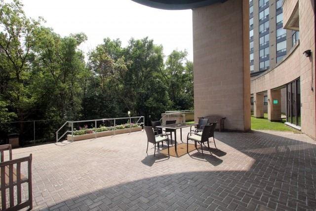 910 - 3 Hickory Tree Rd, Condo with 1 bedrooms, 1 bathrooms and 1 parking in Toronto ON | Image 18