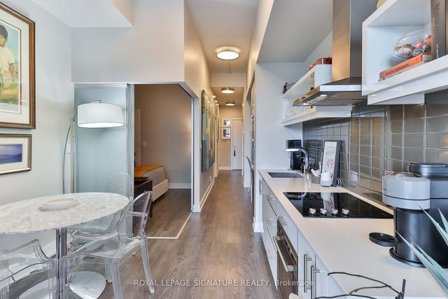 704 - 75 The Donway W, Condo with 1 bedrooms, 1 bathrooms and 1 parking in Toronto ON | Image 2