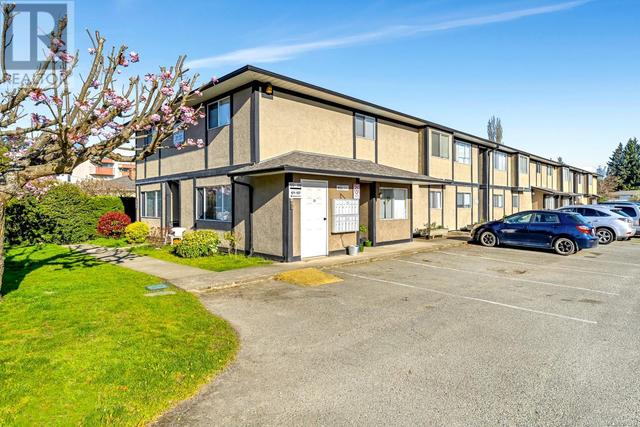 306 - 2525 Dingwall St, Condo with 1 bedrooms, 1 bathrooms and null parking in North Cowichan BC | Image 2