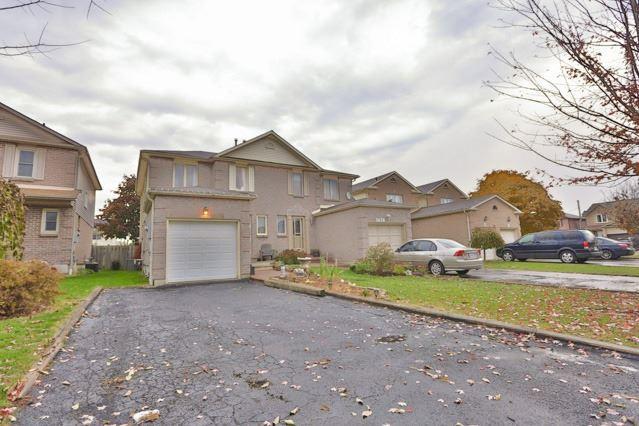 1468 Anton Sq, House semidetached with 3 bedrooms, 3 bathrooms and 3 parking in Pickering ON | Image 1