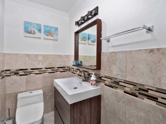 845 Runnymede Rd, House semidetached with 3 bedrooms, 3 bathrooms and 2 parking in Toronto ON | Image 27