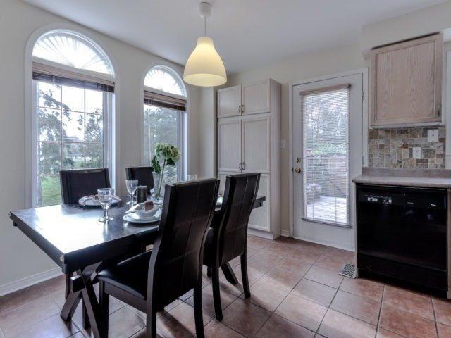 Th 27 - 1168 Arena Rd, House attached with 3 bedrooms, 3 bathrooms and 1 parking in Mississauga ON | Image 4