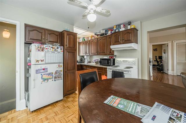 289 Ahrens St W, House detached with 4 bedrooms, 2 bathrooms and 6 parking in Kitchener ON | Image 39