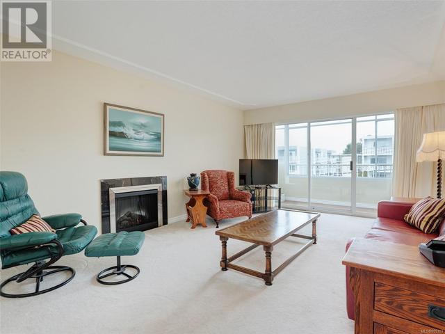 303 - 545 Rithet St, Condo with 2 bedrooms, 2 bathrooms and 1 parking in Victoria BC | Image 1