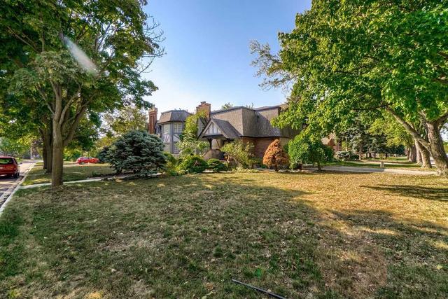 1684 Carrington Rd, House detached with 5 bedrooms, 6 bathrooms and 6 parking in Mississauga ON | Image 1