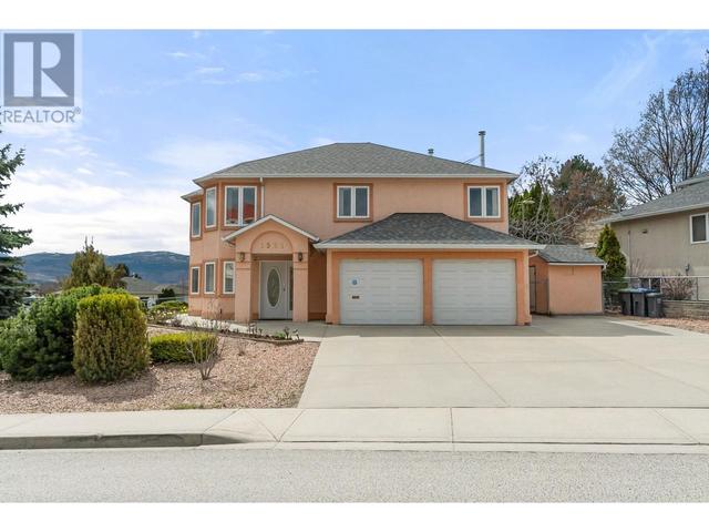 1531 Lawrence Avenue, House detached with 4 bedrooms, 3 bathrooms and 8 parking in Kelowna BC | Image 2