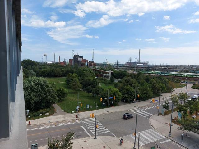 s604 - 120 Bayview Ave, Condo with 1 bedrooms, 2 bathrooms and 0 parking in Toronto ON | Image 8