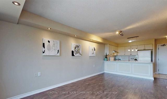 517 - 890 Sheppard Ave W, Condo with 2 bedrooms, 2 bathrooms and 1 parking in Toronto ON | Image 2