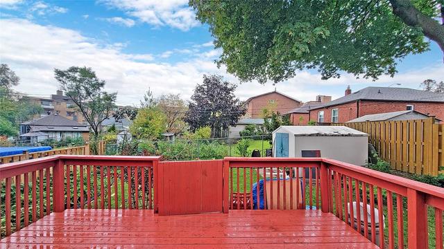 144 Meighen Ave N, House detached with 3 bedrooms, 2 bathrooms and 3 parking in Toronto ON | Image 27