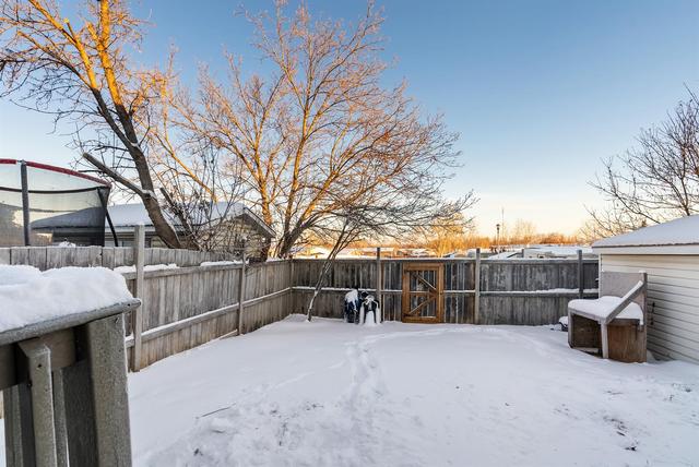 309 Grey Crescent, House detached with 3 bedrooms, 1 bathrooms and 3 parking in Wood Buffalo AB | Image 19