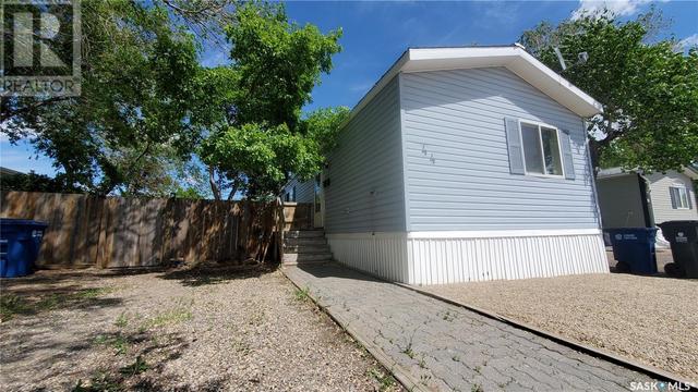 44 Walters Court, Home with 3 bedrooms, 2 bathrooms and null parking in Pilot Butte SK | Card Image