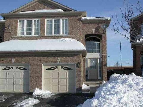 864 Khan Cres, House semidetached with 3 bedrooms, 3 bathrooms and 2 parking in Mississauga ON | Image 1