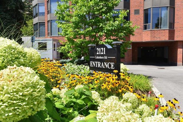 403 - 2121 Lakeshore Rd, Condo with 2 bedrooms, 2 bathrooms and 1 parking in Burlington ON | Image 23
