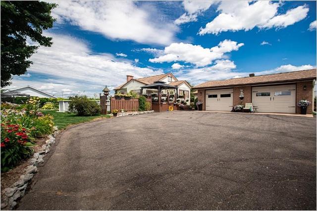 1315 Blakely Crescent, House detached with 3 bedrooms, 2 bathrooms and 6 parking in Pembroke ON | Image 1