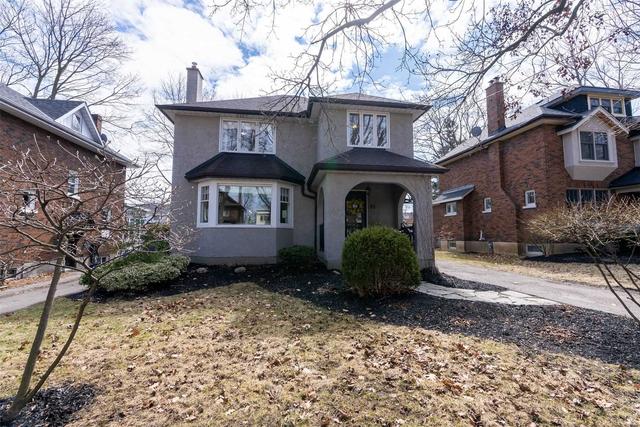 91 Connaught St, House detached with 3 bedrooms, 2 bathrooms and 4 parking in Oshawa ON | Image 1