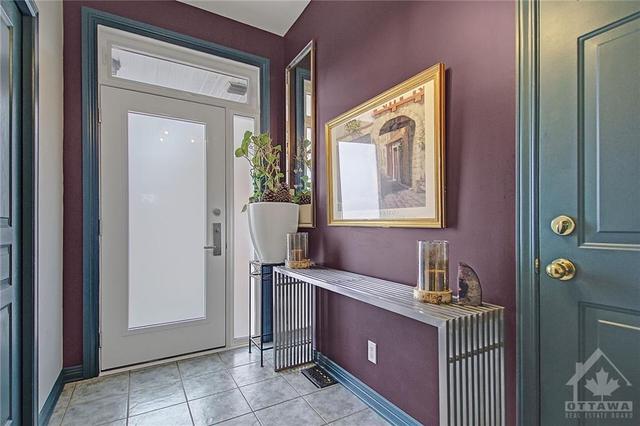 4 Cambray Lane, Townhouse with 3 bedrooms, 3 bathrooms and 3 parking in Ottawa ON | Image 2