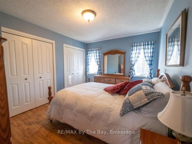 43b Hansens Rd, House detached with 4 bedrooms, 2 bathrooms and 6 parking in Georgian Bay ON | Image 9