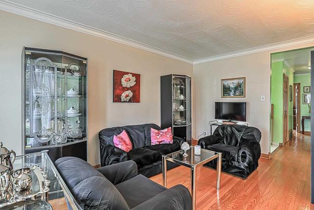396 Wenlock Ave, House detached with 3 bedrooms, 2 bathrooms and 7 parking in Richmond Hill ON | Image 38