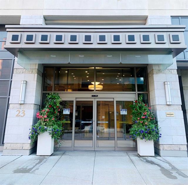 717 - 23 Glebe Rd W, Condo with 2 bedrooms, 2 bathrooms and 1 parking in Toronto ON | Image 12