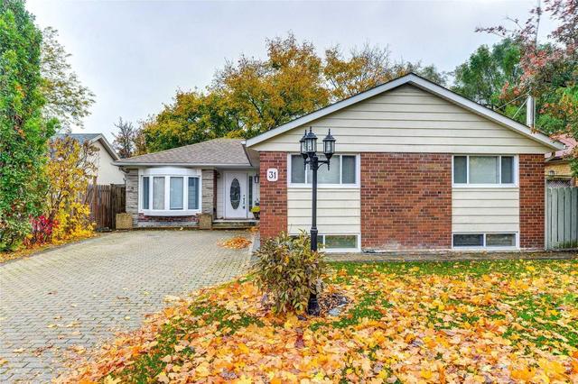 31 Burgby Ave, House detached with 3 bedrooms, 2 bathrooms and 5 parking in Brampton ON | Image 1