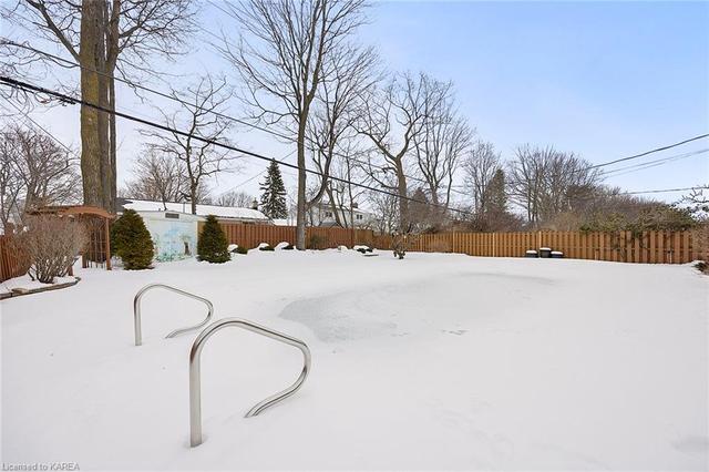 258 Bicknell Crescent, House detached with 4 bedrooms, 2 bathrooms and 7 parking in Kingston ON | Image 10