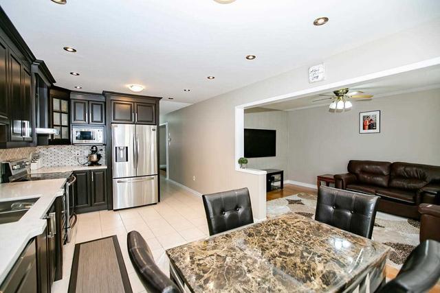 81 Rollingwood Dr, House detached with 4 bedrooms, 5 bathrooms and 6.5 parking in Brampton ON | Image 5