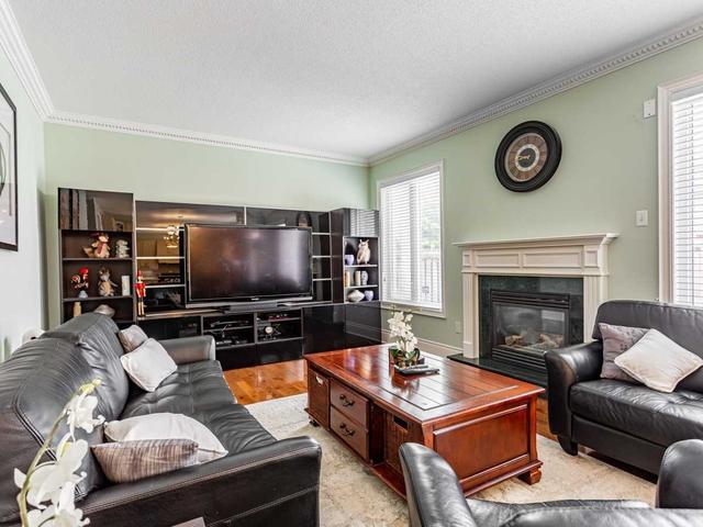 115 Townwood Dr, House detached with 4 bedrooms, 4 bathrooms and 4 parking in Richmond Hill ON | Image 5
