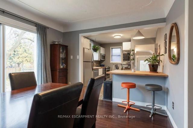 79 West 32nd St, House detached with 3 bedrooms, 1 bathrooms and 4 parking in Hamilton ON | Image 3