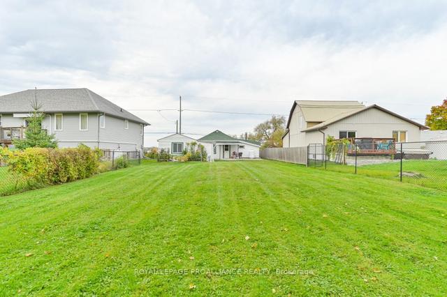 119 Ridley St, House detached with 1 bedrooms, 1 bathrooms and 3 parking in Prince Edward County ON | Image 26
