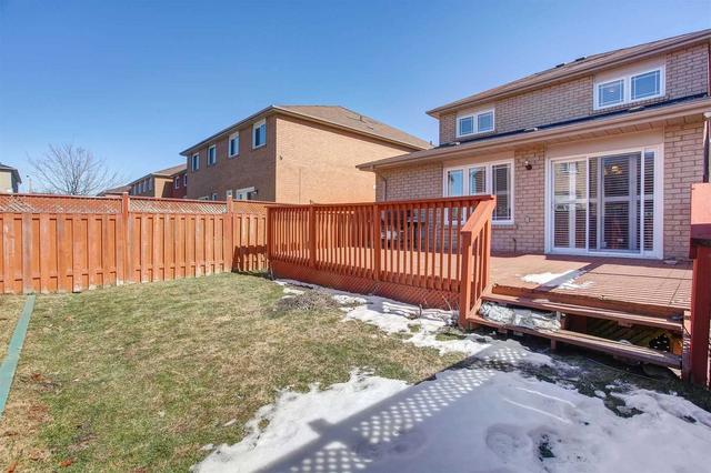 22 Misty Hills Tr, House detached with 3 bedrooms, 3 bathrooms and 6 parking in Toronto ON | Image 35