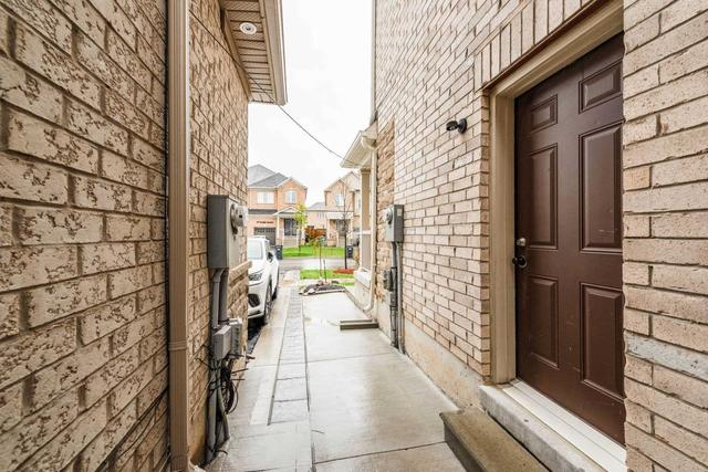 96 Yardley Cres, House detached with 5 bedrooms, 6 bathrooms and 6 parking in Brampton ON | Image 24