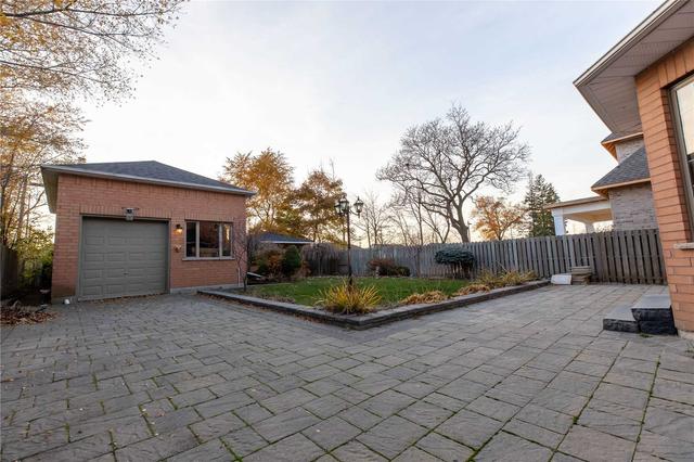20 Arch Rd, House detached with 4 bedrooms, 4 bathrooms and 7 parking in Mississauga ON | Image 22