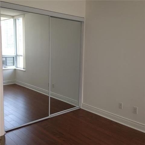 426 - 25 Greenview Ave, Condo with 3 bedrooms, 2 bathrooms and 1 parking in Toronto ON | Image 9