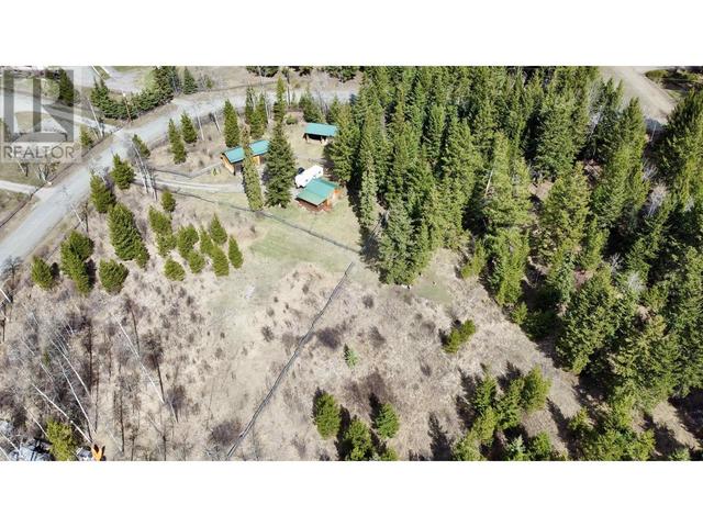 6389 Highland Crescent, House detached with 1 bedrooms, 1 bathrooms and null parking in Cariboo L BC | Image 23