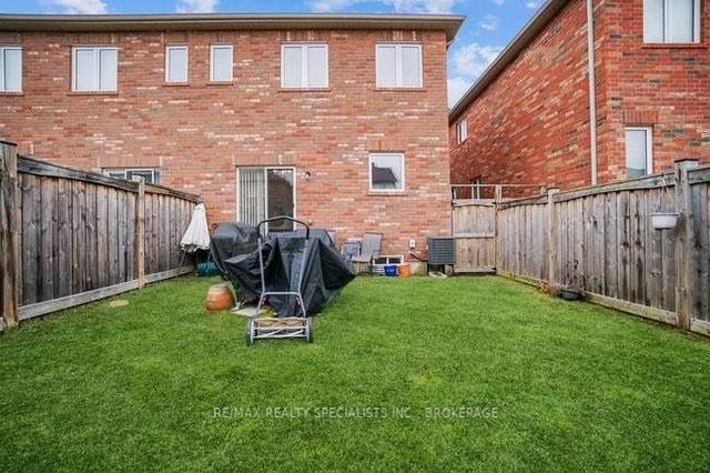363 Cedric Terr, House semidetached with 3 bedrooms, 3 bathrooms and 2 parking in Milton ON | Image 31
