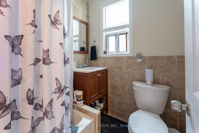 1050 Ossington Ave, House attached with 4 bedrooms, 2 bathrooms and 2 parking in Toronto ON | Image 11