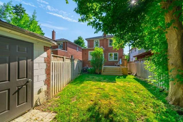 7 Bowsprit Ave, House detached with 3 bedrooms, 2 bathrooms and 3 parking in Toronto ON | Image 25