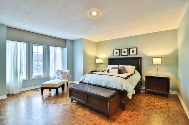 5645 Wells Pl, House detached with 4 bedrooms, 4 bathrooms and 5 parking in Mississauga ON | Image 13