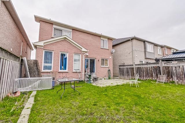3403 Bruzan Cres, House detached with 4 bedrooms, 4 bathrooms and 5 parking in Mississauga ON | Image 29