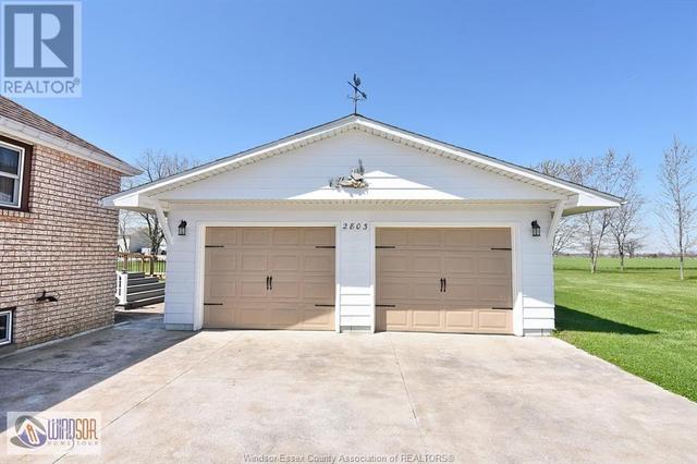 2803 County Rd 27, House detached with 3 bedrooms, 2 bathrooms and null parking in Lakeshore ON | Image 11