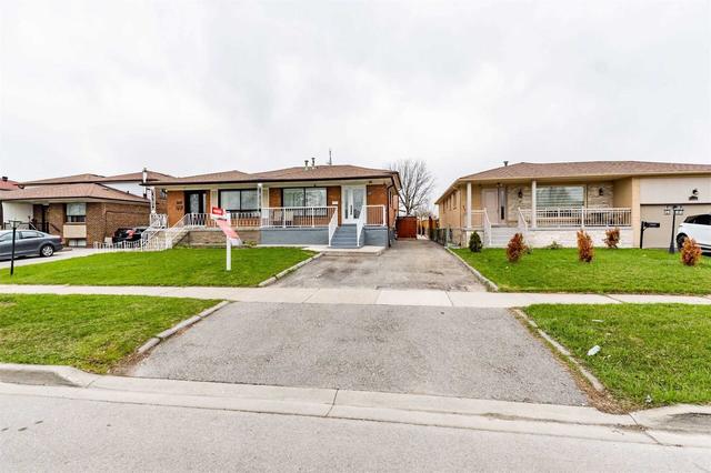 7516 Wrenwood Cres, House semidetached with 3 bedrooms, 2 bathrooms and 3 parking in Mississauga ON | Image 1
